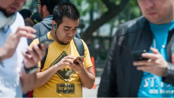 El 75% de adolescentes de México, adictos al smartphone