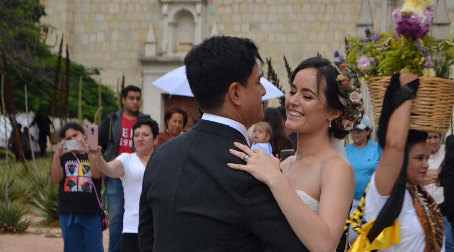 Mariana y Emilio se leyeron los votos de amor