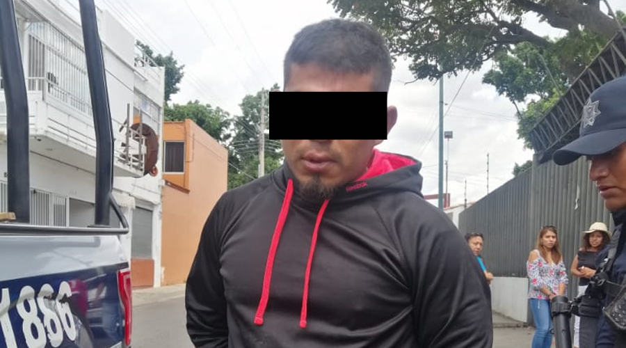 Quería robarle a una mujer y le dan su tunda | El Imparcial de Oaxaca