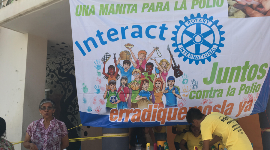 Realizan campaña para comprar vacunas en Pinotepa Nacional