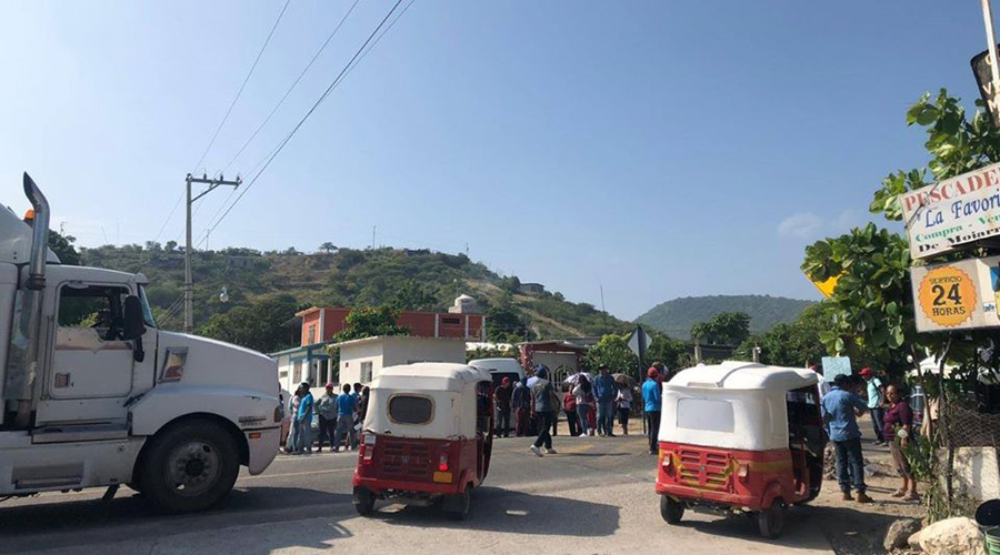 Militantes del MULT bloquean carreteras del Istmo