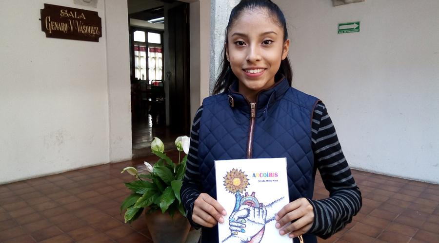 Aleida Ruiz Sosa publica su primer libro | El Imparcial de Oaxaca