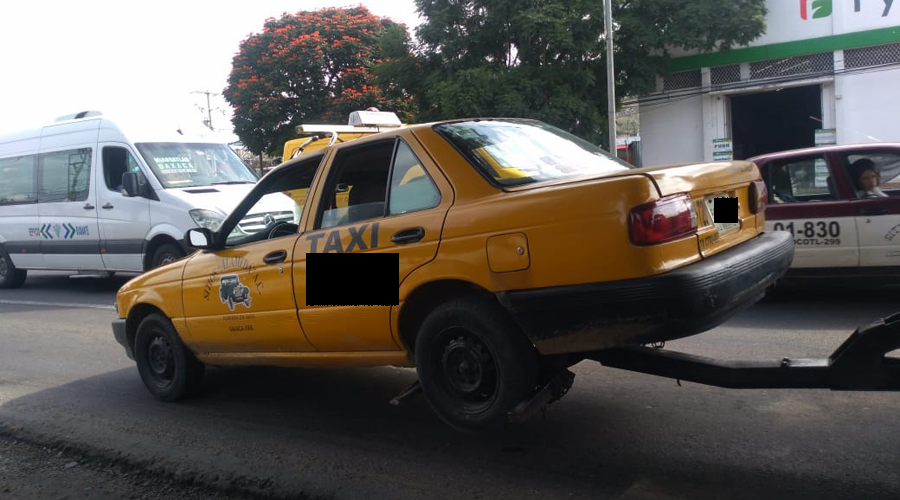 Recuperan taxi con reporte de robo | El Imparcial de Oaxaca
