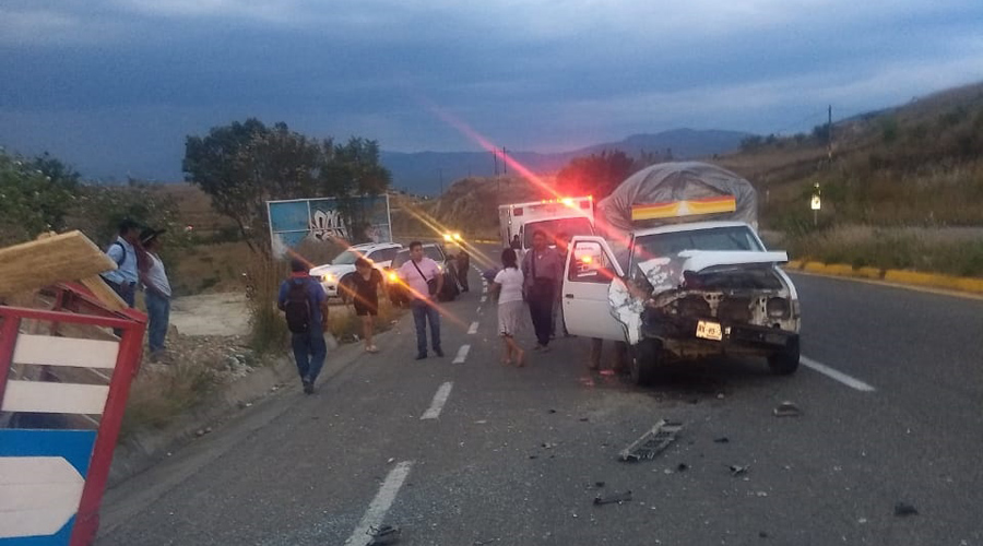 Aparatosos accidentes en carretera a Ocotlán