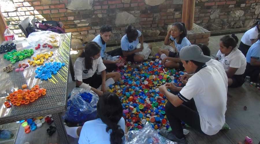 Recolección de tapitas, campaña permanente en la Costa de Oaxaca | El Imparcial de Oaxaca