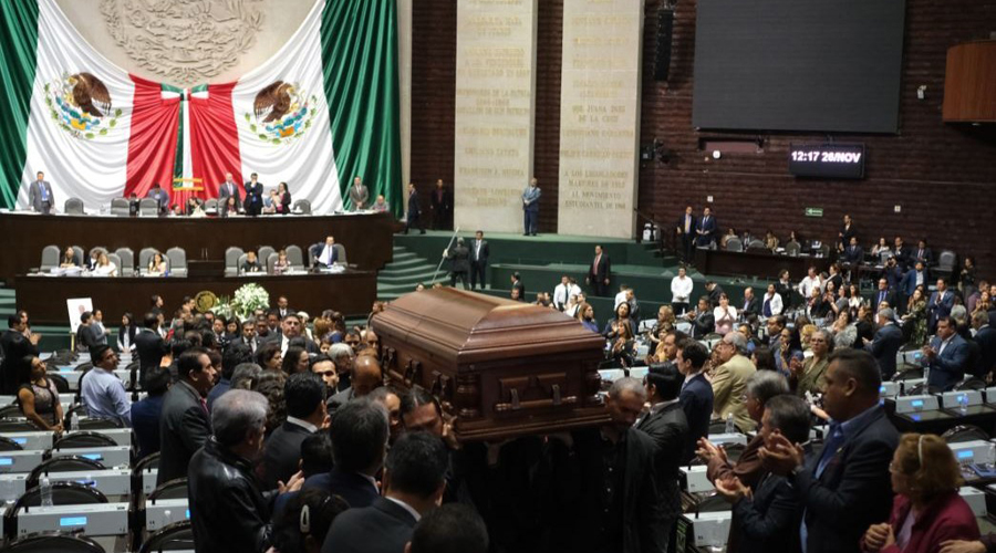Por primera vez, realizan homenaje de cuerpo presente en la Cámara de Diputados | El Imparcial de Oaxaca
