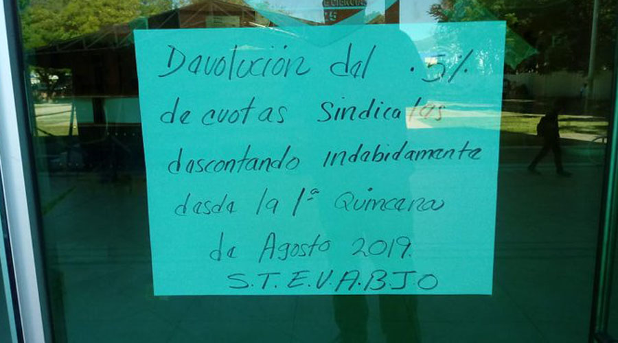 Toman rectoría de la UABJO; exigen cancelar descuentos | El Imparcial de Oaxaca