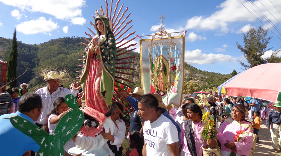 Coordinan mixtecos festejo a la Virgen de Guadalupe