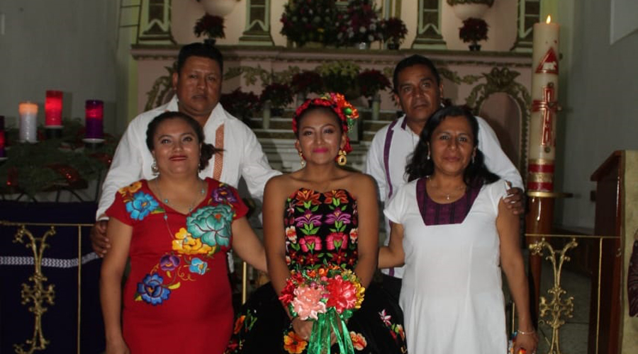 Melissa festeja sus XV años