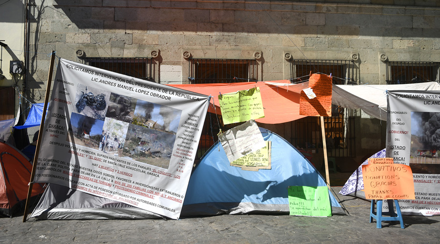 Vuelven ambulantes y desplazados al Zócalo | El Imparcial de Oaxaca