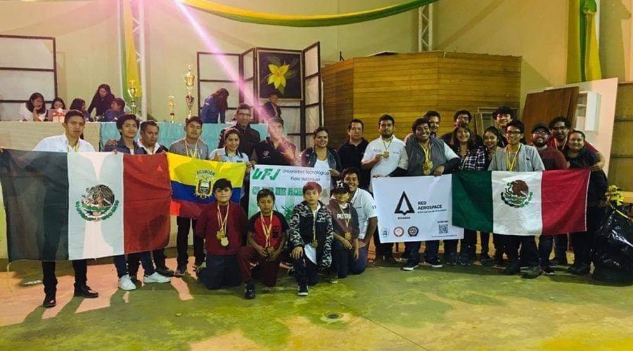 Jóvenes mixtecos, unos verdaderos ganadores en el torneo de robótica