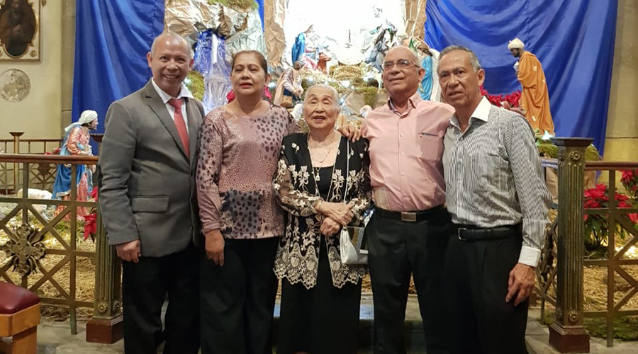 Doña Emma festeja 90 años