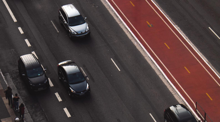 Video: Son atropellados sobre la misma carretera, con 10 minutos de diferencia y resultan ser pareja