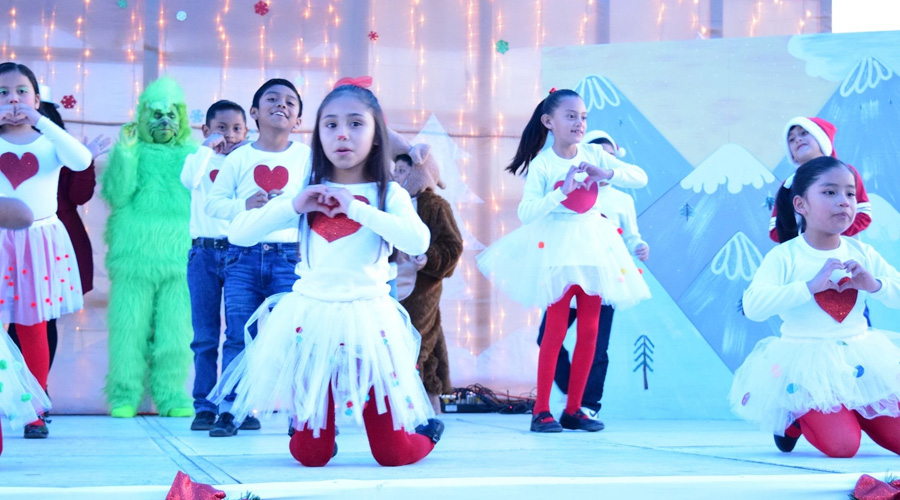 Festival navideño del Instituto Primeros Frutos