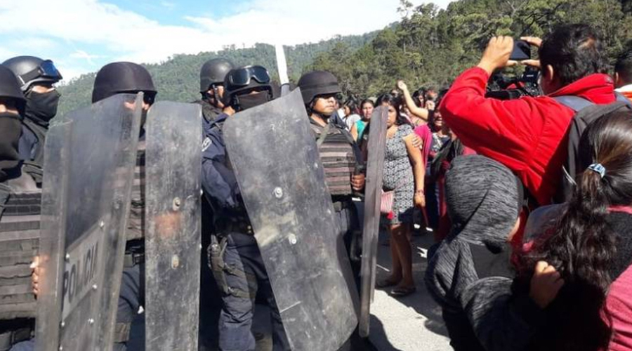 Llevan cinco días sin luz policías que cuidan El Pedimento | El Imparcial de Oaxaca