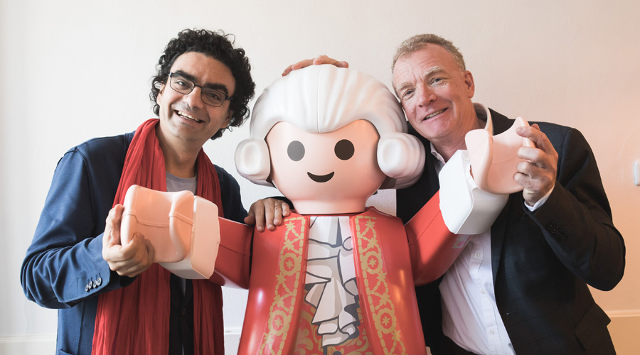 Playmovil vende 20 mil figuras de Mozart para apoyar a jóvenes músicos