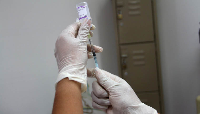 Aplican vacunas con irregularidades en Oaxaca | El Imparcial de Oaxaca
