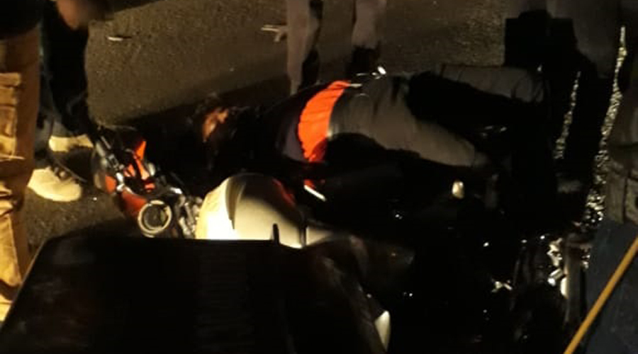 Volcadura aparatosa en San Felipe del Agua