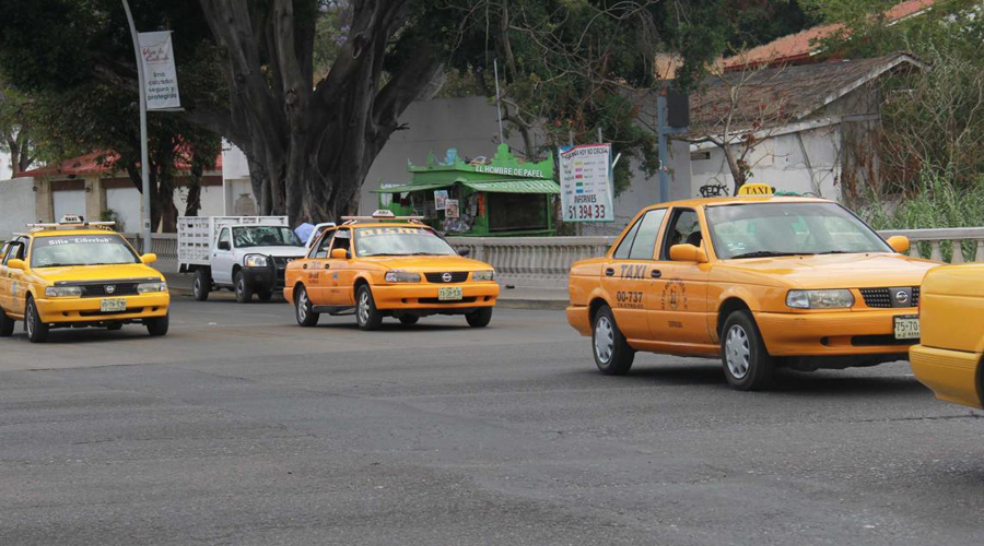Asaltan con saña a taxista en agencia Donají