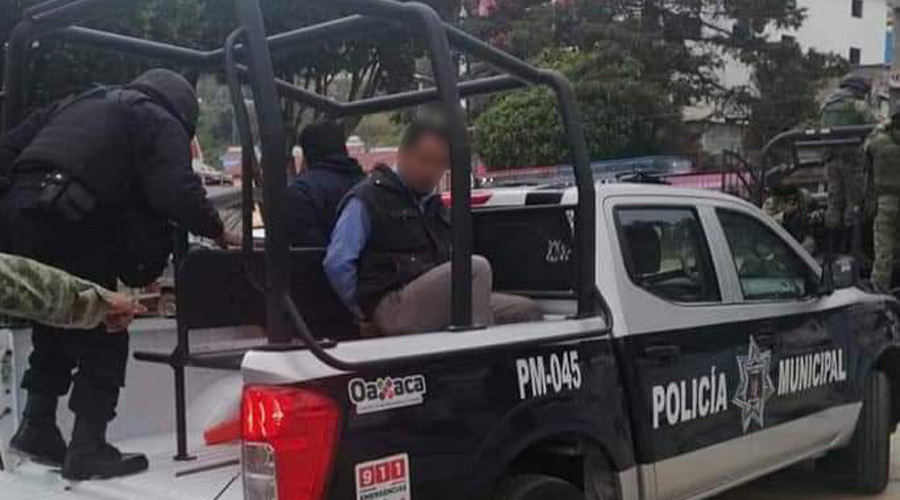 Presuntos robacarros son llevados ante Ministerio Público | El Imparcial de Oaxaca