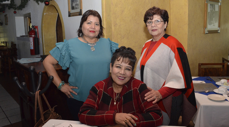 Amigas organizan encuentro