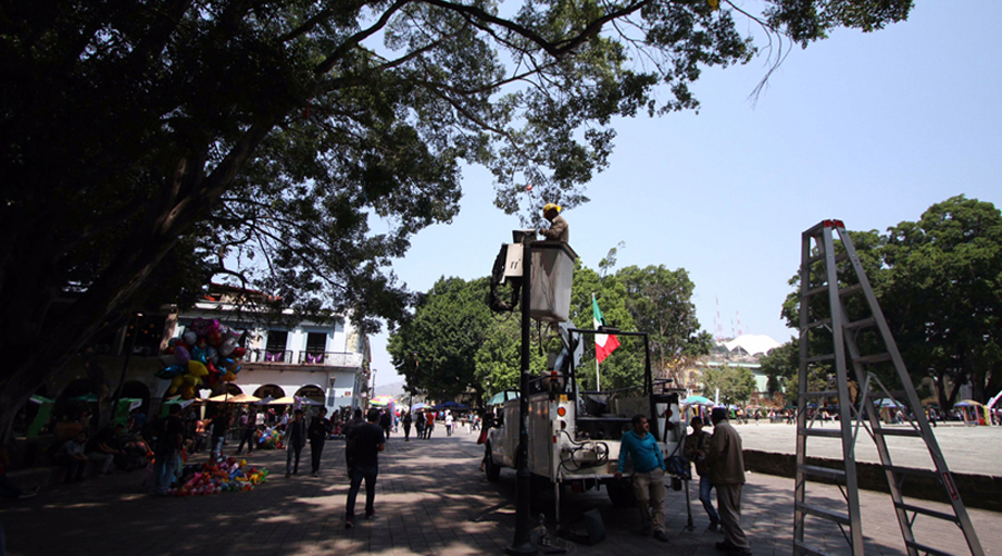 Proyecto de luminarias presenta avance del 50 % | El Imparcial de Oaxaca