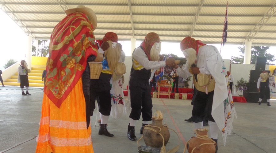Chilolingo se acerca con carnaval de Chalcatongo