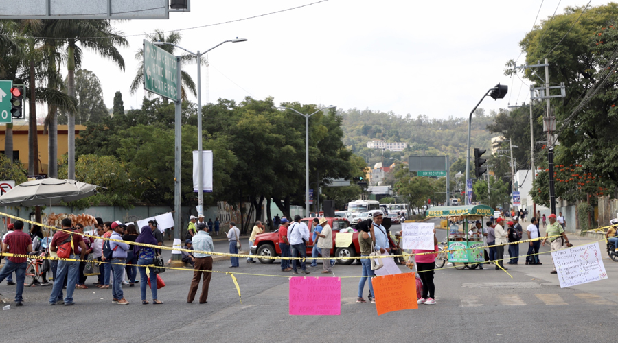 No cesan los bloqueos y marchas | El Imparcial de Oaxaca
