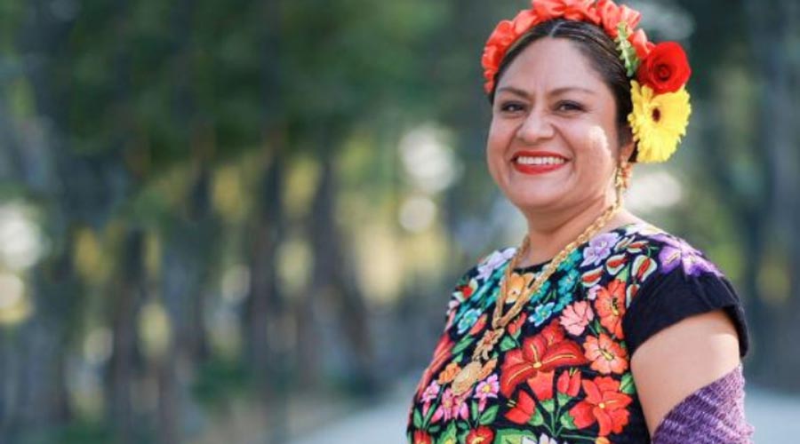 La poeta Irma Pineda asume cargo en la ONU