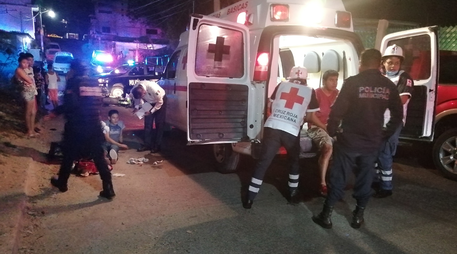 Se impactan motociclistas contra auto en Salina Cruz | El Imparcial de Oaxaca