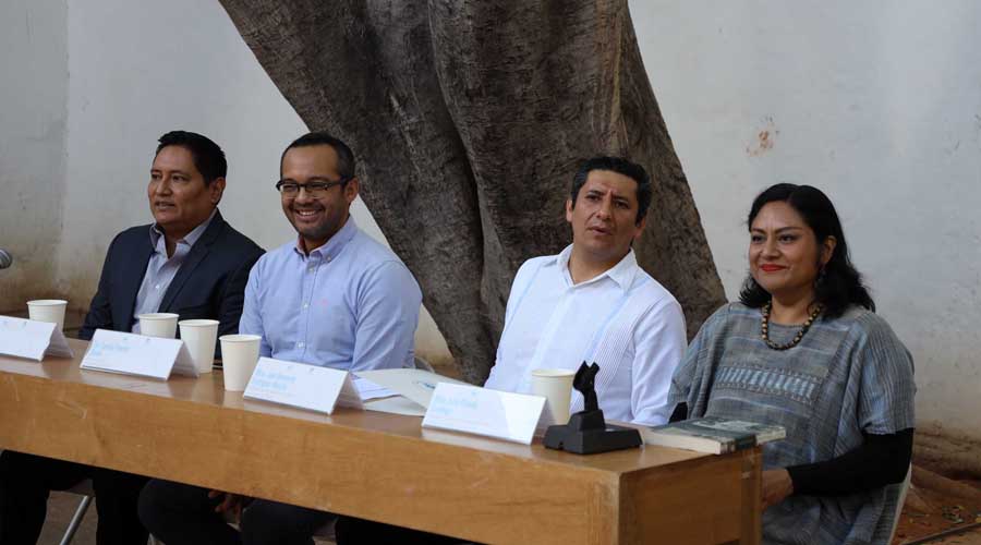 En Oaxaca presentan el libro “Tiempo suspendido” | El Imparcial de Oaxaca