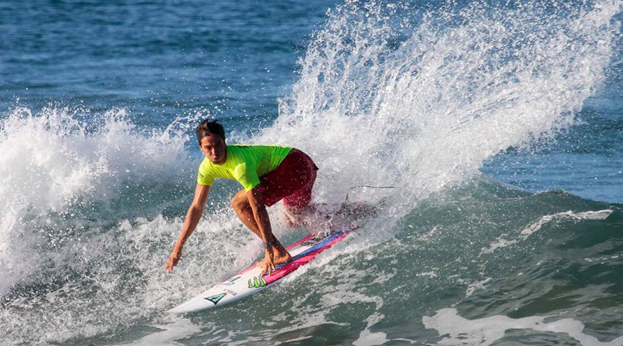 Surfista Oaxaqueño da inicio a sus competiciones 2020 | El Imparcial de Oaxaca