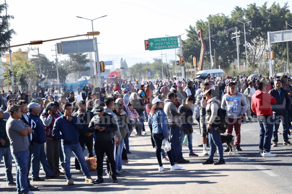 Por segundo día, Sección 22 bloquea vialidades en Oaxaca | El Imparcial de Oaxaca