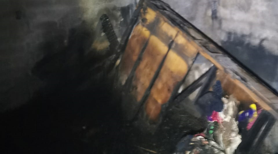 Se quema una casa en Santa Lucía del Camino