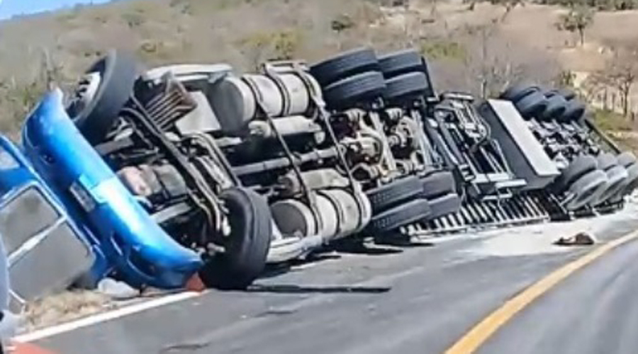 Doble accidente en la carretera Huajuapan- Acatlán | El Imparcial de Oaxaca