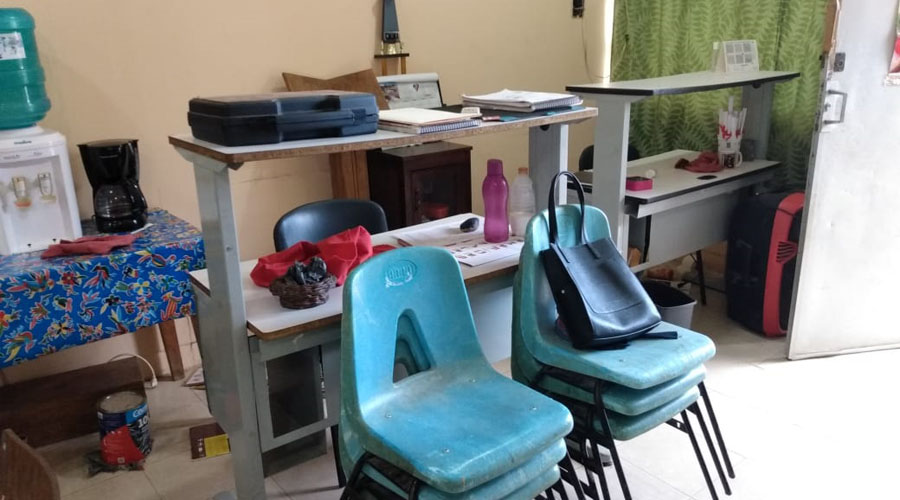Suspenden clases tras robo en escuela de Juchitán