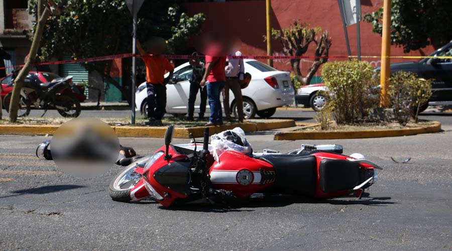 Motociclista pierde la vida al ser embestido por un urbano en en bulevar Eduardo Vasconcelos