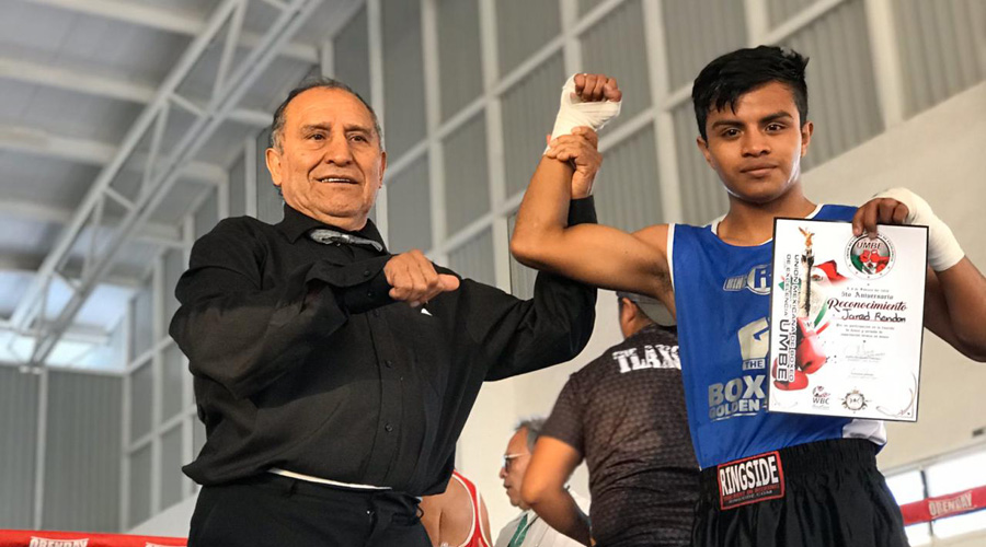 Brillan, puños tuxtepecanos en el ring de la Unión Mexicana de Boxeo