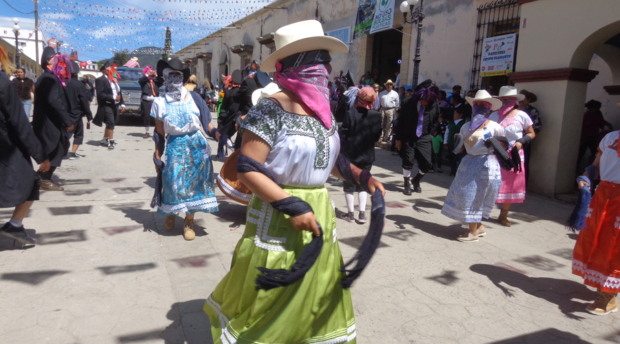 Carnaval de los ñana cha’a genera turismo en la Mixteca