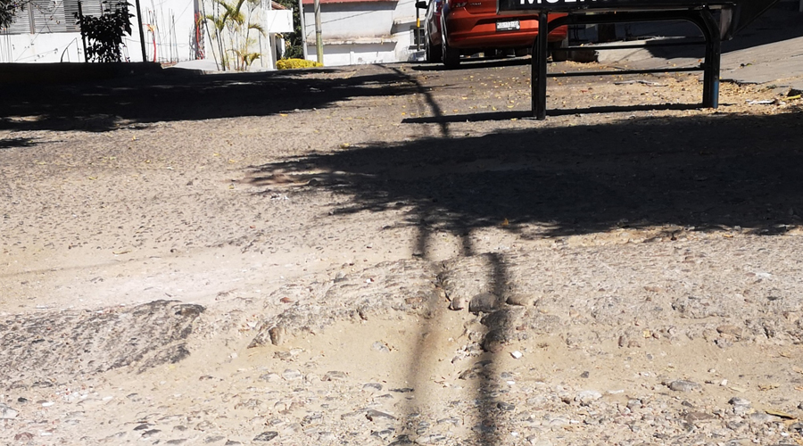 Calles de Oaxaca, en mal estado: prolongación de Emiliano Zapata, destrozada