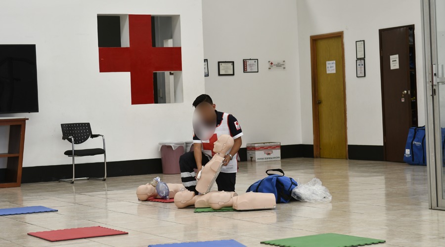 Mantiene Cruz Roja servicios a oaxaqueños,  a pesar de sus limitaciones