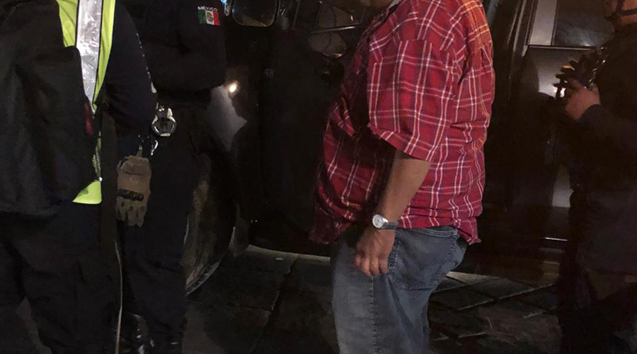 Hombre en estado de ebriedad arrolla a motociclista | El Imparcial de Oaxaca Hombre en estado de ebriedad arrolla a motociclista | El Imparcial de Oaxaca
