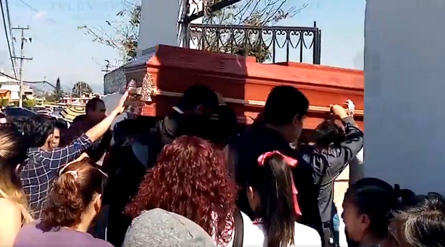 Dan último adiós a Ingrid en Puebla | El Imparcial de Oaxaca