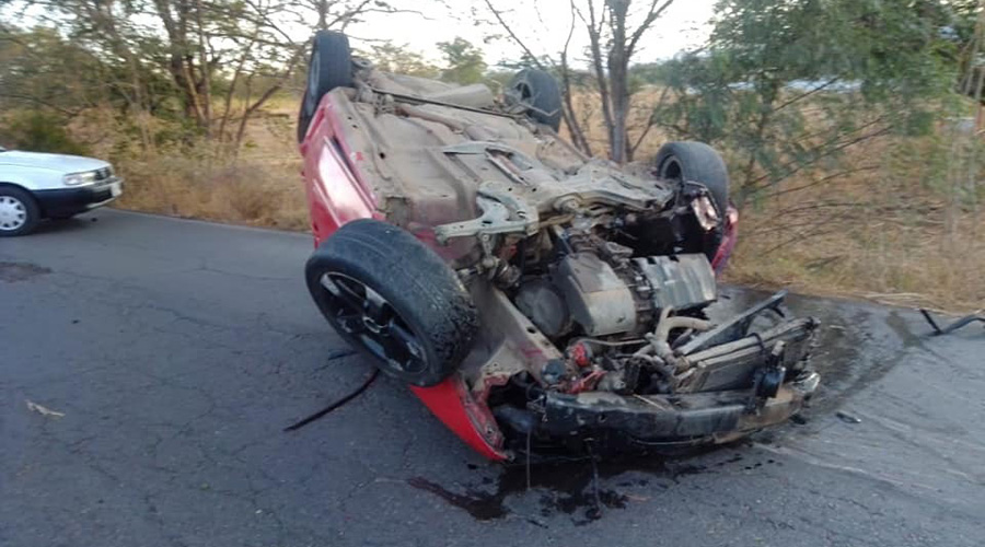 Mujer pierde la vida al salir proyectada de su unidad sobre la carretera Cuilápam – Zaachila