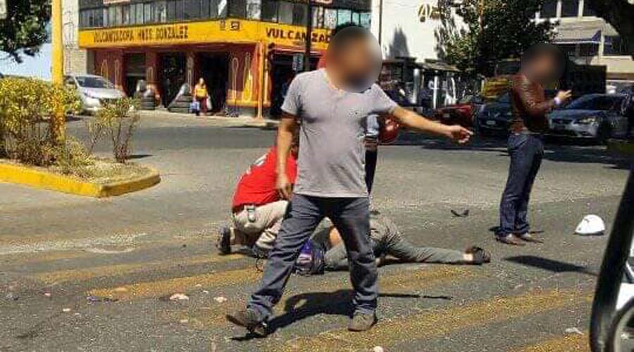 Motociclista pierde la vida al ser embestido por un urbano en en bulevar Eduardo Vasconcelos