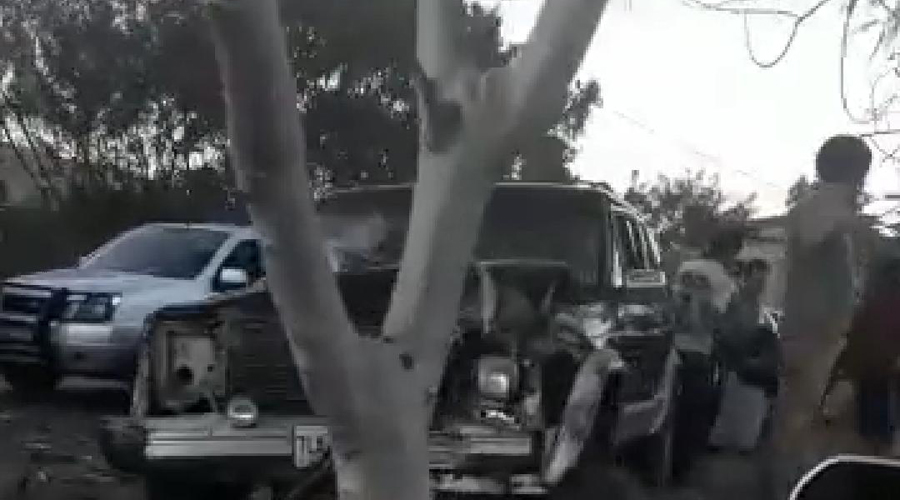 Conductor se estrella contra un árbol en Zaachila | El Imparcial de Oaxaca