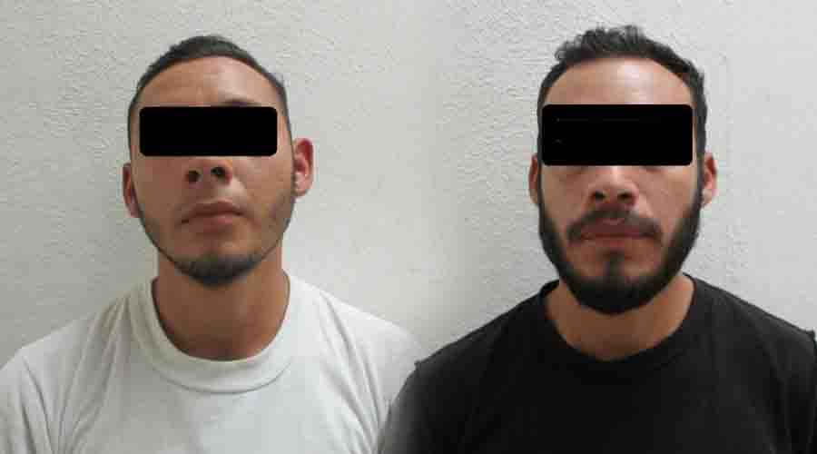 Detienen a rateros cuando intentaban robarse una llanta | El Imparcial de Oaxaca Detienen a rateros cuando intentaban robarse una llanta | El Imparcial de Oaxaca