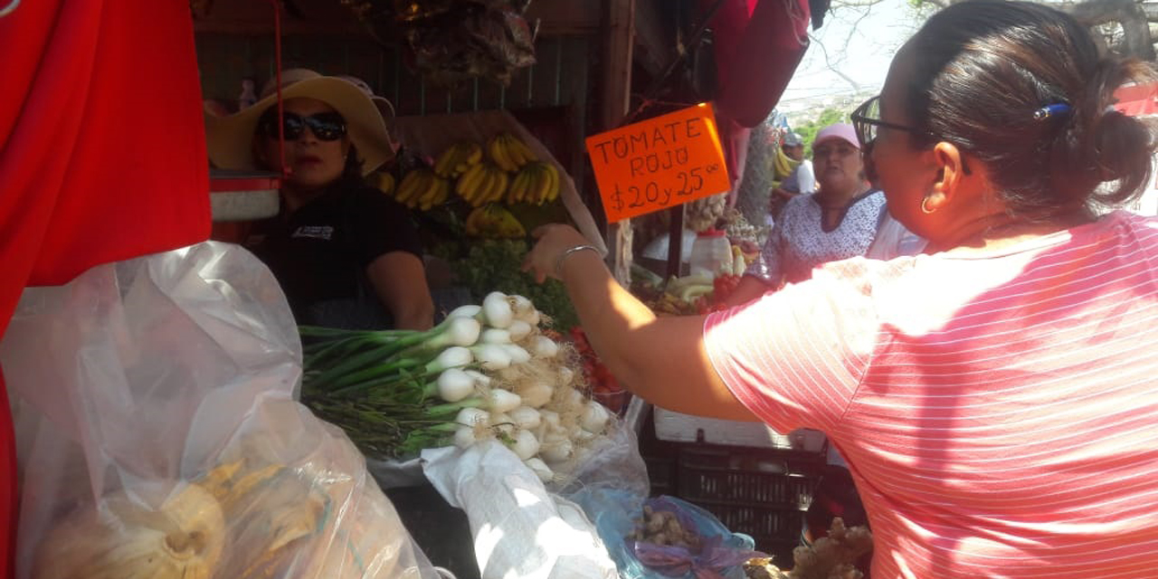 Alineación de comerciantes ocasiona conflicto en calle Guaymas