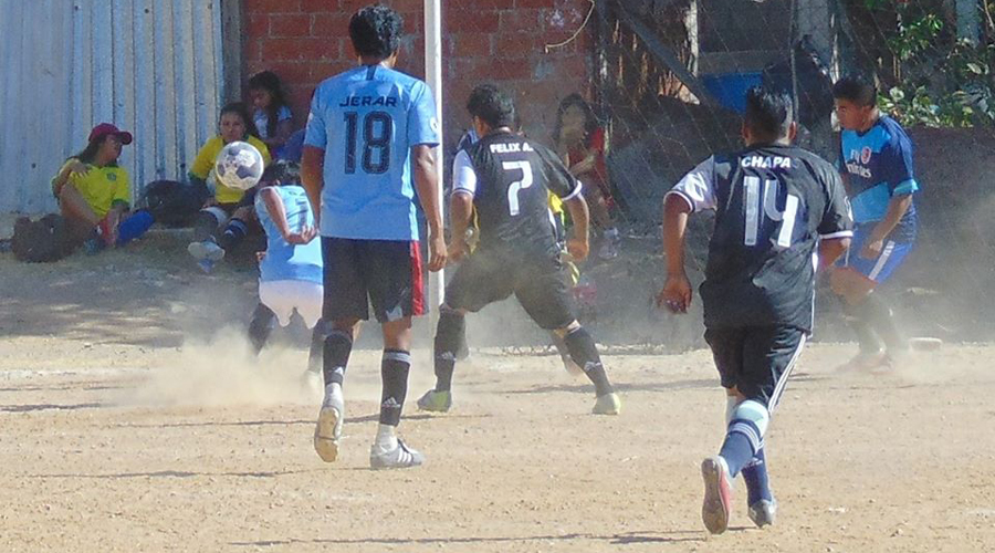 Gana Liverpool a Vagancia en la liga CIELO de Oaxaca | El Imparcial de Oaxaca