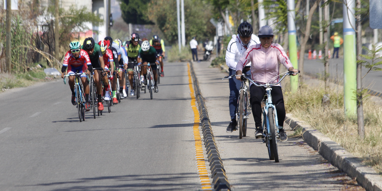 Ciclistas hacen ruta recreativa para no dejar de entrenar por coronavirus | El Imparcial de Oaxaca